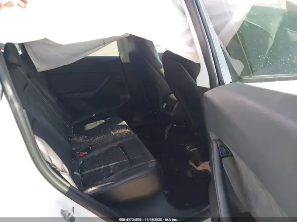 7SAYGDEF1NF337257 2022 TESLA MODEL Y - Image 8