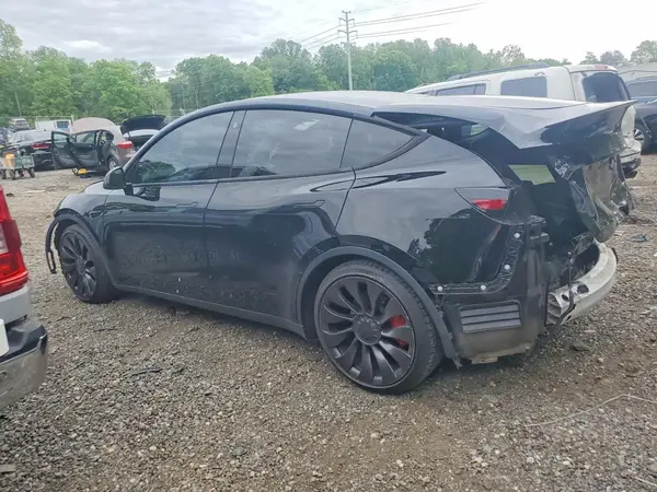 7SAYGDEF1NF344998 2022 TESLA MODEL Y - Image 2