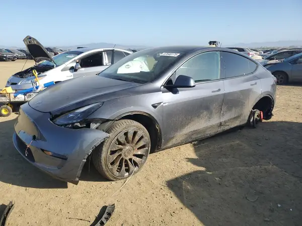 7SAYGDEF1NF347903 2022 TESLA MODEL Y - Image 1