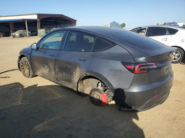 7SAYGDEF1NF347903 2022 TESLA MODEL Y - Image 2