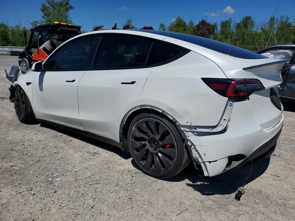 7SAYGDEF1NF374213 2022 TESLA MODEL Y - Image 2