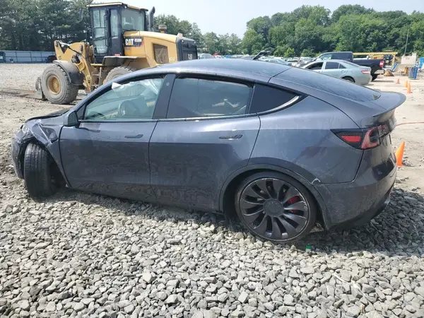 7SAYGDEF1NF374891 2022 TESLA MODEL Y - Image 2