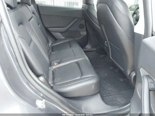 7SAYGDEF1NF375183 2022 TESLA MODEL Y - Image 8