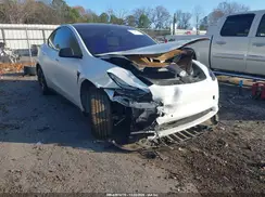 7SAYGDEF1NF375927 2022 TESLA MODEL Y