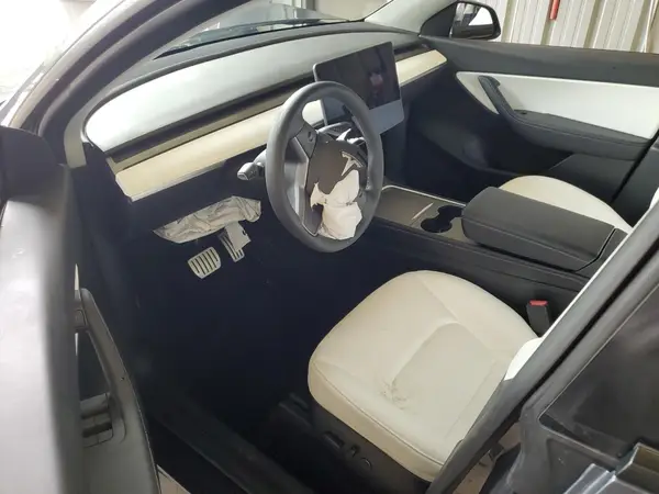 7SAYGDEF1NF376771 2022 TESLA MODEL Y - Image 8