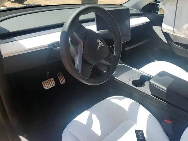 7SAYGDEF1NF377015 2022 TESLA MODEL Y - Image 8