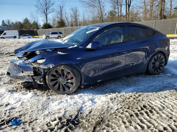7SAYGDEF1NF378634 2022 TESLA MODEL Y - Image 1