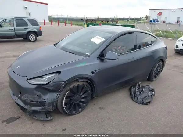 7SAYGDEF1NF379668 2022 TESLA MODEL Y - Image 2