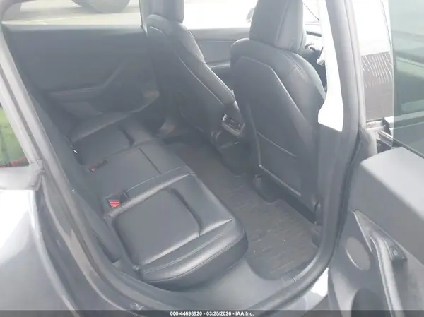 7SAYGDEF1NF381341 2022 TESLA MODEL Y - Image 8
