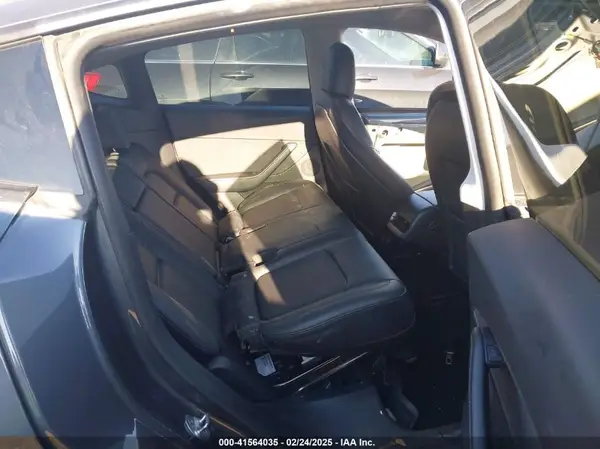 7SAYGDEF1NF382442 2022 TESLA MODEL Y - Image 8