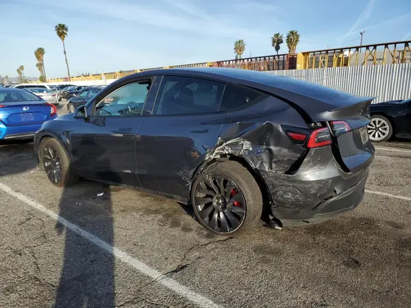 7SAYGDEF1NF389939 2022 TESLA MODEL Y - Image 2