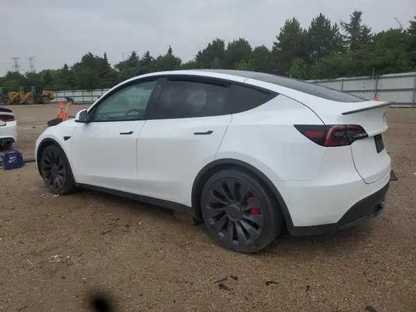 7SAYGDEF1NF389990 2022 TESLA MODEL Y - Image 2