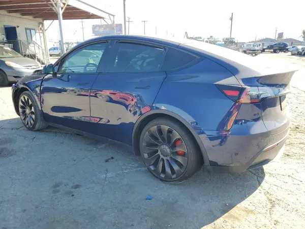 7SAYGDEF1NF391609 2022 TESLA MODEL Y - Image 2