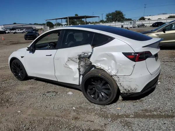 7SAYGDEF1NF392212 2022 TESLA MODEL Y - Image 2
