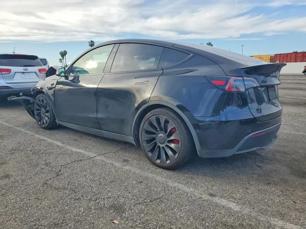 7SAYGDEF1NF394834 2022 TESLA MODEL Y - Image 2