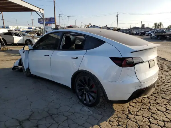 7SAYGDEF1NF396678 2022 TESLA MODEL Y - Image 2