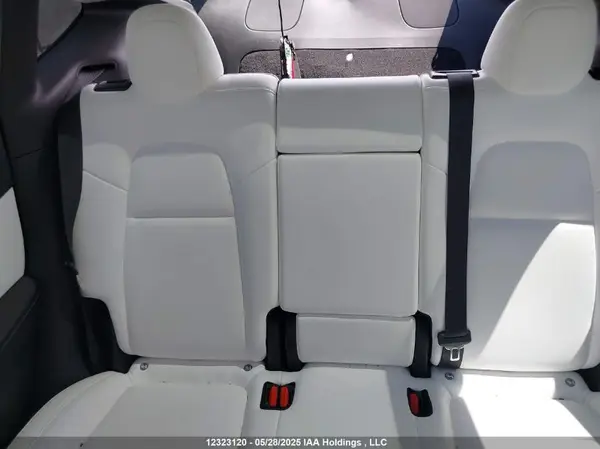 7SAYGDEF1NF397541 2022 TESLA MODEL Y - Image 8