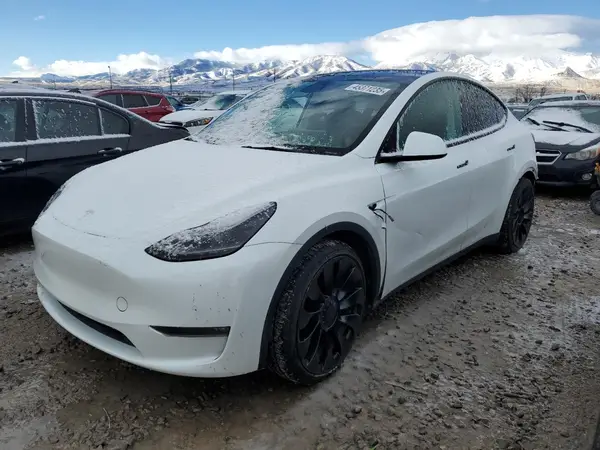 7SAYGDEF1NF399743 2022 TESLA MODEL Y - Image 1