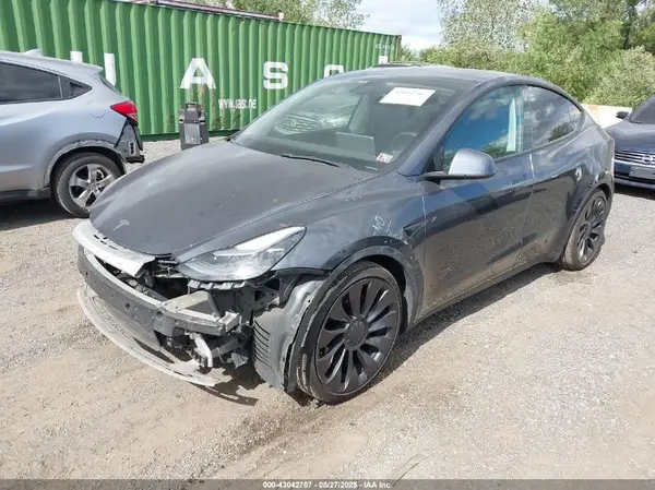 7SAYGDEF1NF400549 2022 TESLA MODEL Y - Image 2