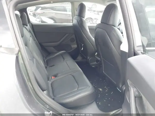 7SAYGDEF1NF400549 2022 TESLA MODEL Y - Image 8