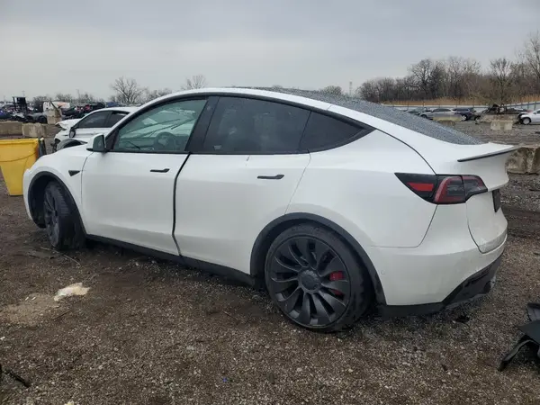 7SAYGDEF1NF403693 2022 TESLA MODEL Y - Image 2