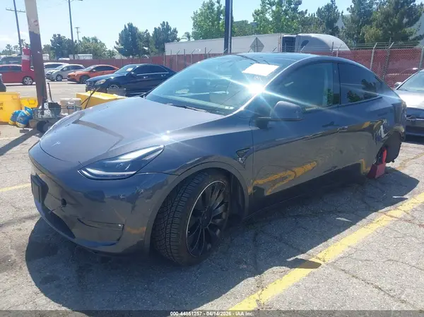 7SAYGDEF1NF411048 2022 TESLA MODEL Y - Image 2