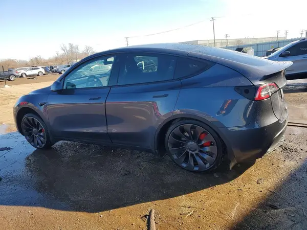 7SAYGDEF1NF452442 2022 TESLA MODEL Y - Image 2
