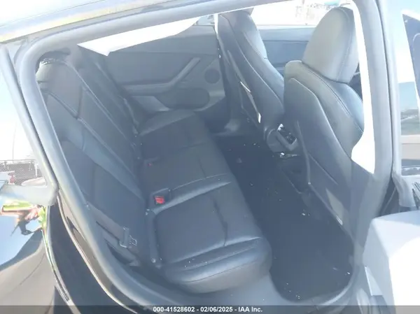 7SAYGDEF1NF453526 2022 TESLA MODEL Y - Image 8