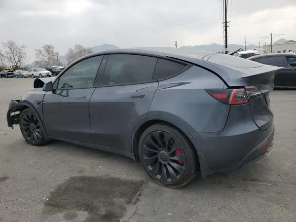 7SAYGDEF1NF457494 2022 TESLA MODEL Y - Image 2