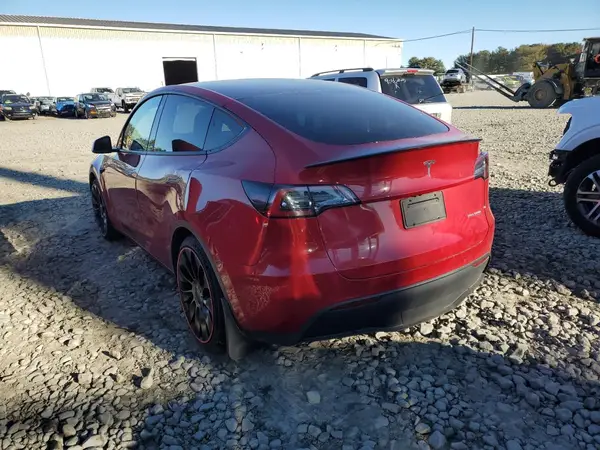 7SAYGDEF1NF457821 2022 TESLA MODEL Y - Image 2