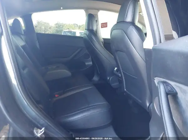 7SAYGDEF1NF463697 2022 TESLA MODEL Y - Image 8