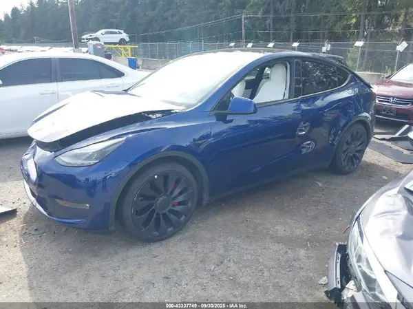 7SAYGDEF1NF469080 2022 TESLA MODEL Y - Image 2