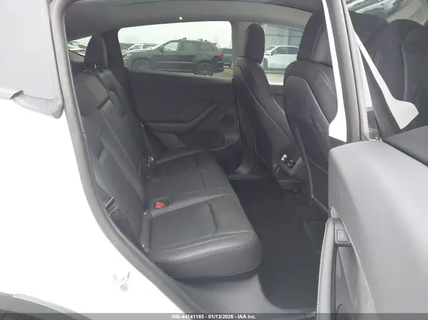 7SAYGDEF1NF485957 2022 TESLA MODEL Y - Image 8
