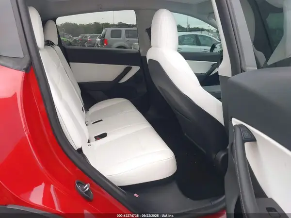 7SAYGDEF1NF509934 2022 TESLA MODEL Y - Image 8