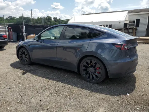 7SAYGDEF1NF512218 2022 TESLA MODEL Y - Image 2