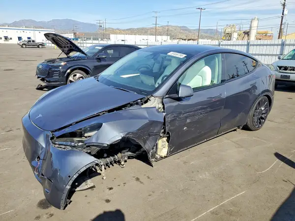 7SAYGDEF1NF530606 2022 TESLA MODEL Y - Image 1