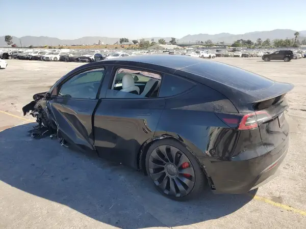 7SAYGDEF1NF531285 2022 TESLA MODEL Y - Image 2