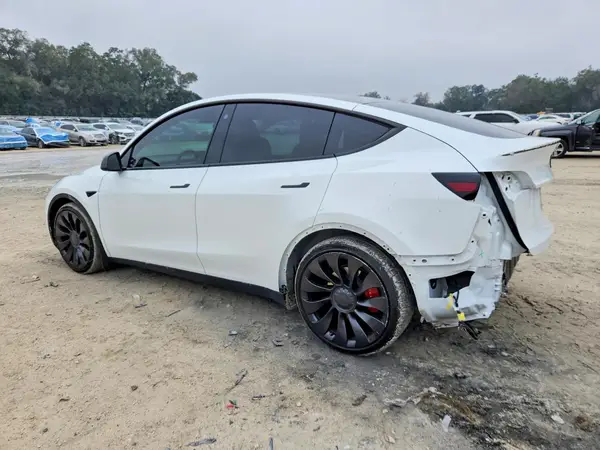 7SAYGDEF1NF533537 2022 TESLA MODEL Y - Image 2