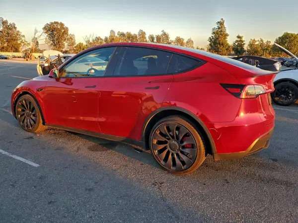 7SAYGDEF1NF538074 2022 TESLA MODEL Y - Image 2