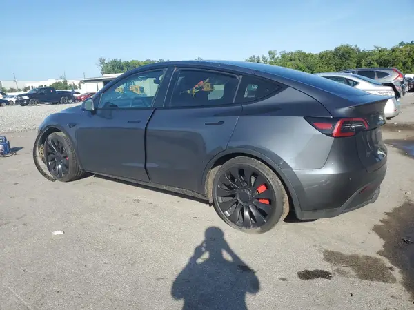 7SAYGDEF1PF601578 2023 TESLA MODEL Y - Image 2