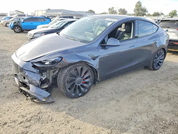 7SAYGDEF1PF604545 2023 TESLA MODEL Y - Image 1