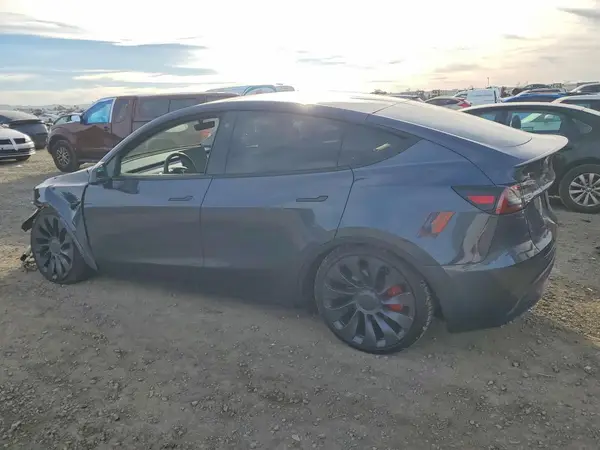 7SAYGDEF1PF604545 2023 TESLA MODEL Y - Image 2