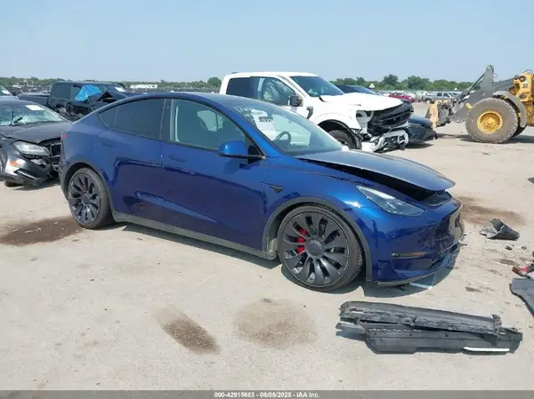 7SAYGDEF1PF614332 2023 TESLA MODEL Y - Image 1