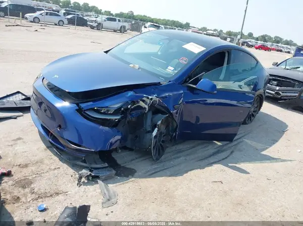 7SAYGDEF1PF614332 2023 TESLA MODEL Y - Image 2
