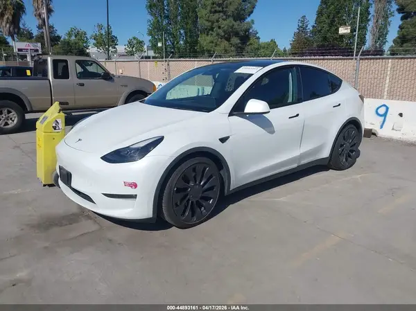 7SAYGDEF1PF617151 2023 TESLA MODEL Y - Image 2