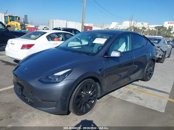 7SAYGDEF1PF641000 2023 TESLA MODEL Y - Image 2