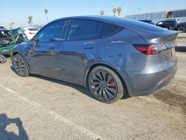 7SAYGDEF1PF713006 2023 TESLA MODEL Y - Image 2