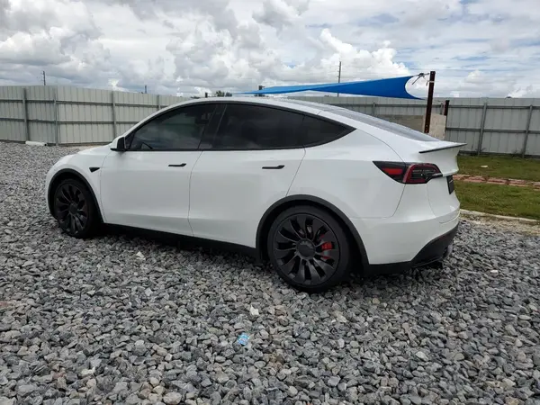 7SAYGDEF1PF766191 2023 TESLA MODEL Y - Image 2