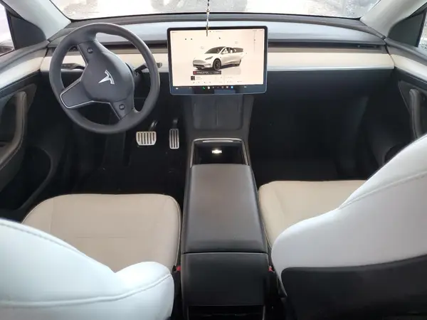 7SAYGDEF1PF778700 2023 TESLA MODEL Y - Image 8