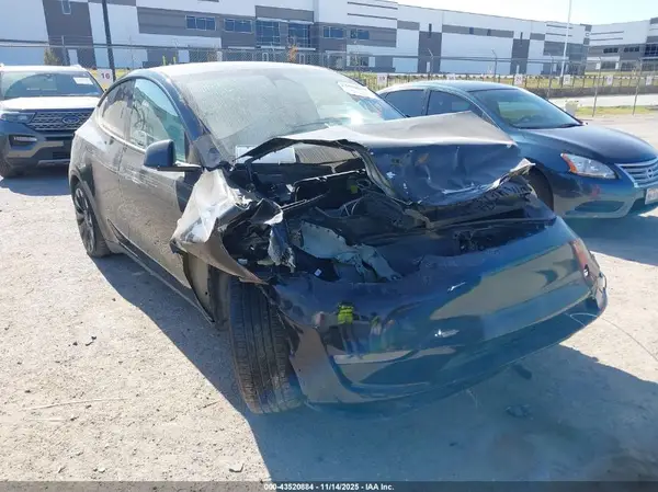 7SAYGDEF1PF784383 2023 TESLA MODEL Y - Image 1